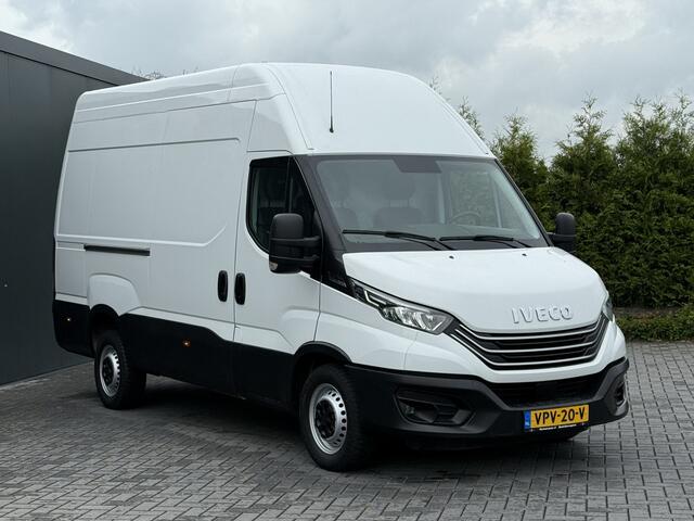Iveco DAILY 35S14 136 PK HI-MATIC AUTOMAAT / L2H3 / 1e EIG. / CRUISE / ECC / CAMERA / OPRIJPLANK / NAVI / 3-ZITS / 3500 KG AHG
