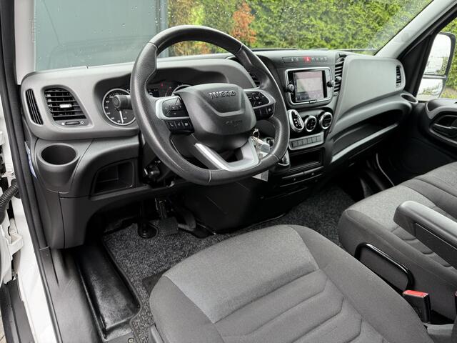 Iveco DAILY 35S14 136 PK HI-MATIC AUTOMAAT / L2H3 / 1e EIG. / CRUISE / ECC / CAMERA / OPRIJPLANK / NAVI / 3-ZITS / 3500 KG AHG