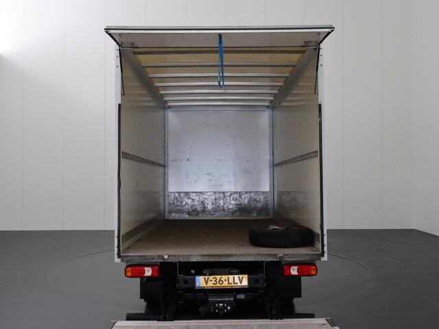 Iveco DAILY 35C16 Bakwagen+Laadklep | Trekhaak 3500Kg | Airco | 3-Persoons | Laadklep 750Kg