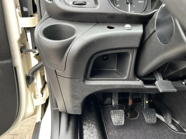 Iveco DAILY 35S12D 2.3 345 Airco Trekhaak 3500kg trekgewicht 6-Persoons Open laadbak Pick-up P-up Bakwagen 1e eigenaar Euro 6 Bpm vrij voor particulier gebruik!!