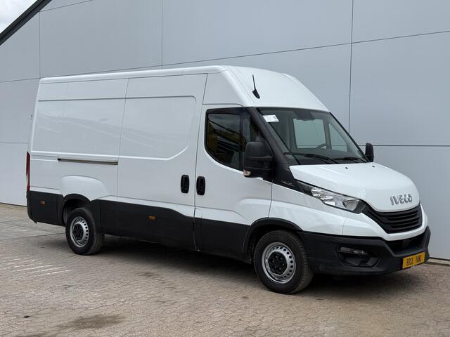 Iveco DAILY 35S14 2.3 L2H2 Airco Cruise 3.5ton Trekgewicht Lucht geveerde stoel