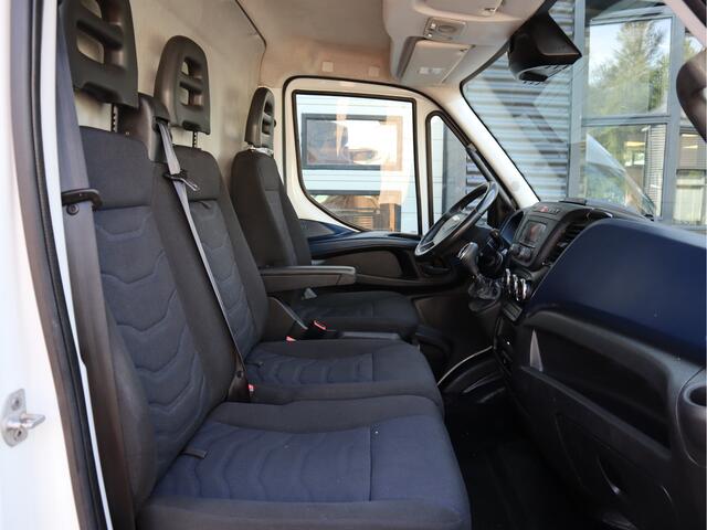 Iveco DAILY 35S18 3.0 Euro 6 Hi-Matic Automaat - L3H2 - Trekhaak - Airco