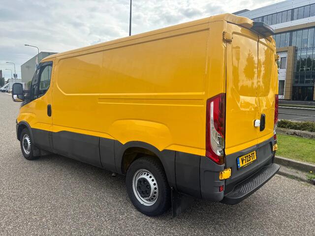 Iveco DAILY 35S16 L2H1 Automaat Airco Cruisecontrol EURO 6