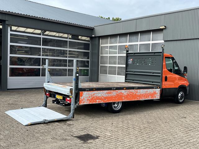 Iveco DAILY 35C14 2.3 375 Airco 3500kg Laadklep 500kg Navigatie Open laadbak Pick-up Euro 6 Bpm vrij Bakwagen p-up 136pk 1e eigenaar Dealer onderhouden