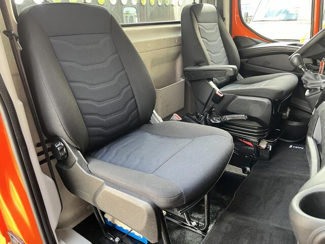 Iveco DAILY 35C14 2.3 375 Airco 3500kg Laadklep 500kg Navigatie Open laadbak Pick-up Euro 6 Bpm vrij Bakwagen p-up 136pk 1e eigenaar Dealer onderhouden