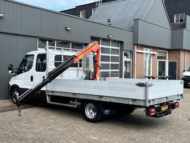 Iveco DAILY 35C17 3.0 410 Automaat Palfinger Laadkraan Airco Cruise controle Trekhaak 3500kg trekgewicht Camera Open laadbak Pick-up P-up Bakwagen Euro 5