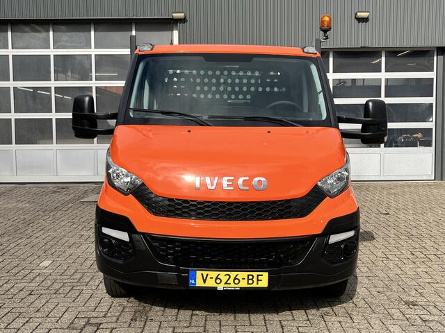 Iveco DAILY 35C15 Trekhaak 3500kg Laadklep 500kg Navigatie Open laadbak Pick-up Euro 5 Bpm vrij Bakwagen p-up 1e eigenaar Dealer onderhouden