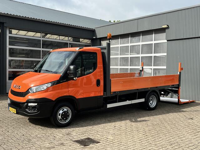 Iveco DAILY 35C15 Trekhaak 3500kg Laadklep 500kg Navigatie Open laadbak Pick-up Euro 5 Bpm vrij Bakwagen p-up 1e eigenaar Dealer onderhouden