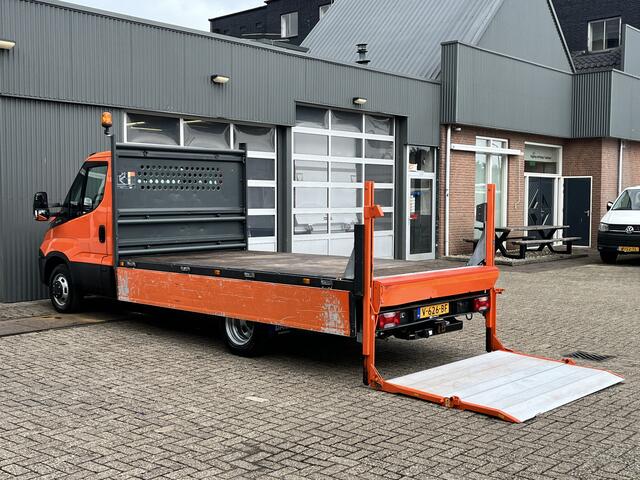 Iveco DAILY 35C15 Trekhaak 3500kg Laadklep 500kg Navigatie Open laadbak Pick-up Euro 5 Bpm vrij Bakwagen p-up 1e eigenaar Dealer onderhouden