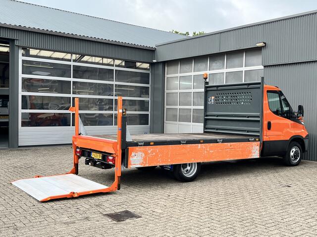 Iveco DAILY 35C15 Trekhaak 3500kg Laadklep 500kg Navigatie Open laadbak Pick-up Euro 5 Bpm vrij Bakwagen p-up 1e eigenaar Dealer onderhouden