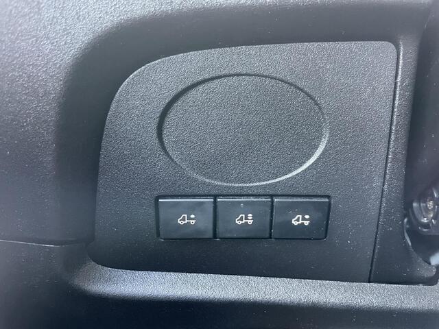 Iveco DAILY 35C18 Aut. Bakwagen Airco | Navigatie | Luchtvering | Trekhaak