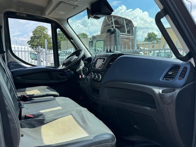 Iveco DAILY 35C18 Hi-matic 7 Seats!