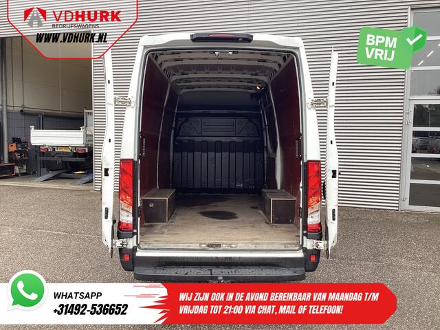 Iveco DAILY 35S18 3.0 180 pk L2H2 BPM VRIJ 3.5t Trekhaak/ 270 Gr. Deuren/ Gev. Stoel/ Climate/ CarPlay/ Sidebars/ Camera