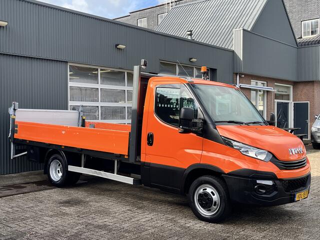 Iveco DAILY 35C14 2.3 375 Laadklep 500kg Trekhaak 3500kg trekgewicht Airco 2-Persoons Open laadbak Pick-up P-up Bakwagen Telefoonverbinding 1e eigenaar Euro 6 Bpm vrij !!!