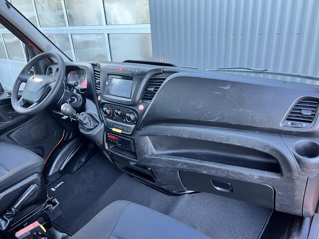 Iveco DAILY 35C14 2.3 375 Laadklep 500kg Trekhaak 3500kg trekgewicht Airco 2-Persoons Open laadbak Pick-up P-up Bakwagen Telefoonverbinding 1e eigenaar Euro 6 Bpm vrij !!!