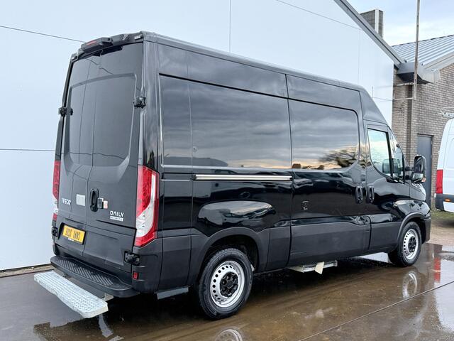 Iveco DAILY 35S16 2.3 Automaat L2H2 Camera Cruise Control Navigatie Lucht geveerde stoel