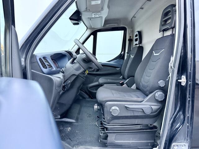 Iveco DAILY 35S16 2.3 Automaat L2H2 Camera Cruise Control Navigatie Lucht geveerde stoel