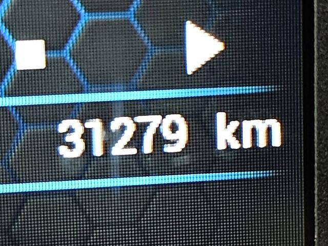 Iveco DAILY 35S14V 2.3 352 L3H2 ac laadlift in laadruimte EURO6 trekhaak 3500 kg