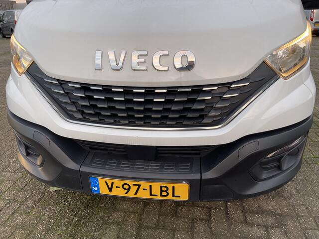 Iveco DAILY 35S14V 2.3 410 L4H2 automaat / dubbel cabine 7 persoons / vaste prijs rijklaar ¤ 29.950 ex btw / lease ¤/ cruise en climate control / trekhaak 3500 kg / euro 6 / bpm vrij