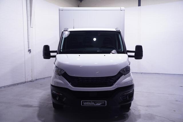 Iveco DAILY 35S16 160 pk Bakwagen met Laadklep Airco ECC Audio DAB+, Enkel Lucht, LxBxH 415x214x208 cm, 3-Zits