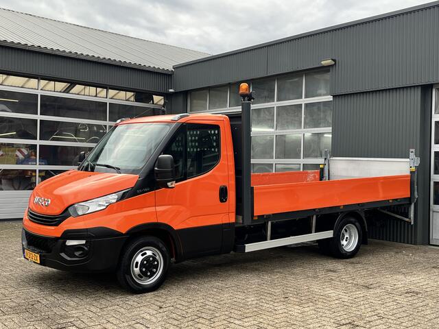 Iveco DAILY 35C14 2.3 375 Laadklep 500kg Trekhaak 3500kg trekgewicht Airco 2-Persoons Open laadbak Pick-up P-up Bakwagen Telefoonverbinding 1e eigenaar Euro 6 Bpm vrij !!!