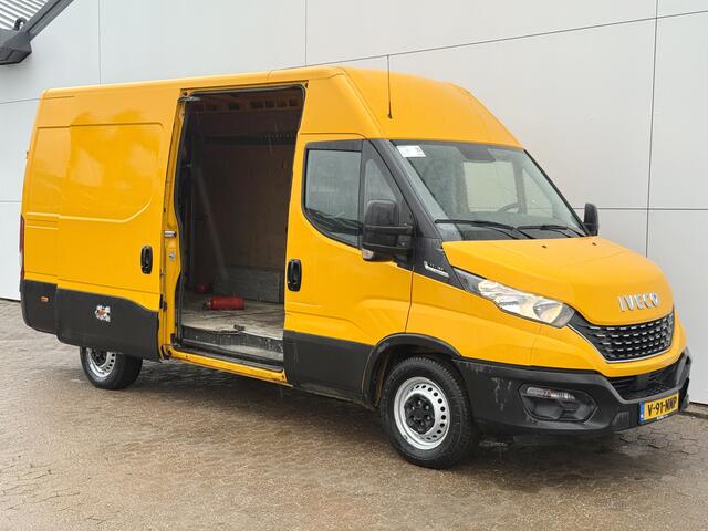 Iveco DAILY 35S16 2.3 Automaat L2H2 Oprijplaat Trekhaak Climate Control Cruise Control Lucht Geveerde Stoel