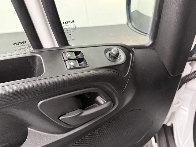 Iveco DAILY 35C16 Bakwagen+Laadklep | Multimedia | Camera | 3-Persoons | Airco
