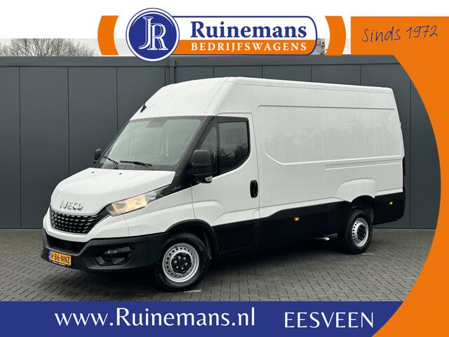 Iveco DAILY 35S14V 2.3 136 PK / L2H2 / 30.452 KM !! / 3.500 KG AHG / 270 A DEUREN / TREKHAAK / AIRCO / BLUETOOTH / 3-ZITS