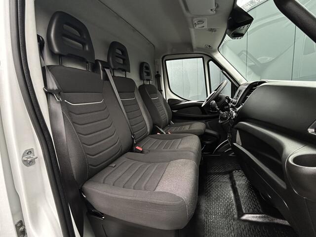 Iveco DAILY 35S14V 2.3 136 PK / L2H2 / 30.452 KM !! / 3.500 KG AHG / 270 A DEUREN / TREKHAAK / AIRCO / BLUETOOTH / 3-ZITS