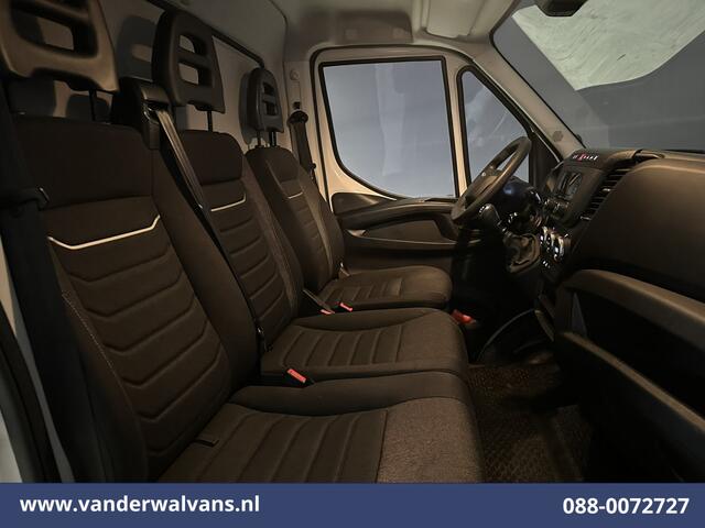 Iveco DAILY 35C16H 157pk Bakwagen Dubbel Lucht Laadklep Euro6 Airco | 910kg laadvermogen Bijrijdersbank