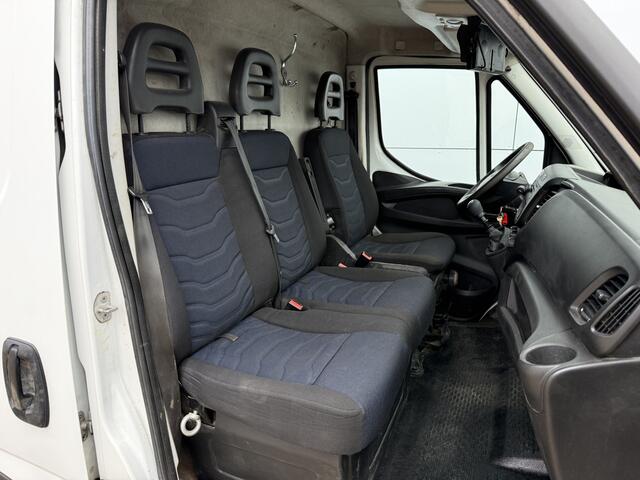 Iveco DAILY 35C14 2.3 L2H2 Dubbellucht Camera Cruise Control 3.5t Trekhaak Lucht geveerde stoel