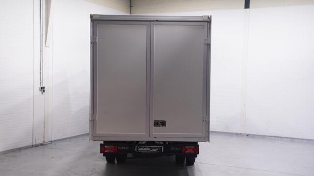Iveco DAILY 35C15 150 pk Bakwagen met Deuren Dubbel lucht achter, Audio, Elek. Pakket, 3-Zits