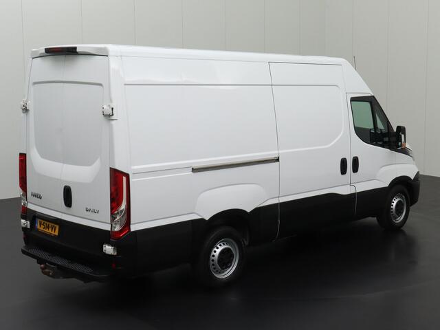 Iveco DAILY 35S12 L2H2 | Engine Broken | Motor Damage | Airco | Cruise | 3-Zits | 3500Kg Trekhaak