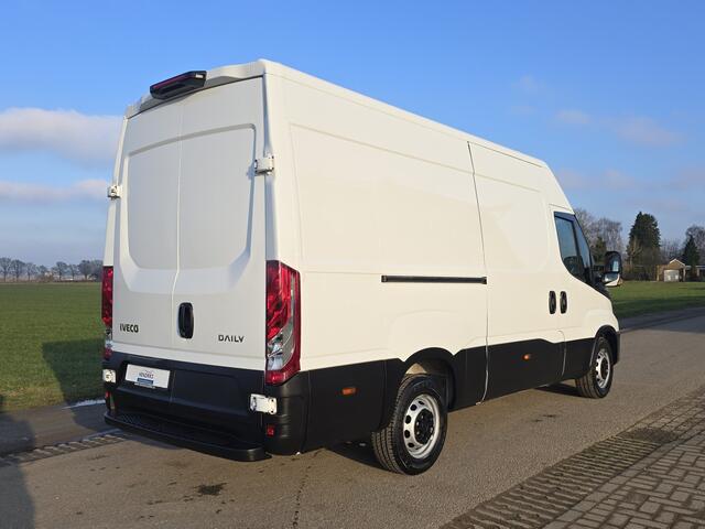 Iveco DAILY 35S14V 2.3 352L H2 - 140 Pk - Euro 6 - Airco - Cruise Control