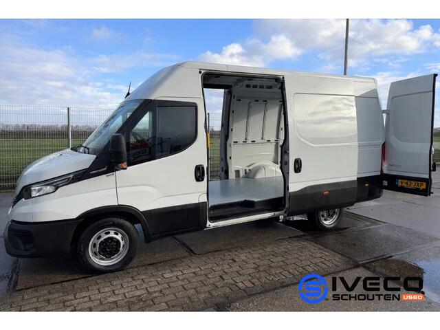 Iveco DAILY 35S18V A8 Adaptive Cruise control - Automaat- L3H2 -176pk - Trekhaak