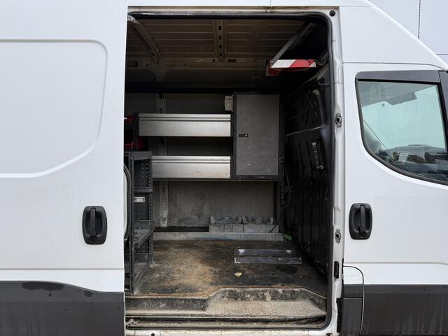 Iveco DAILY 35C16 2.3 Automaat LED L2H2 Dubbellucht 3.5t Trekhaak Airco Cruise Control Lucht geveerde stoel