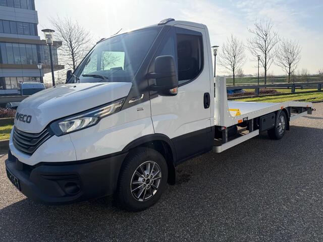 Iveco DAILY 35S18 Auto/Machine Transport Oprijwagen Automaat Airco Cruisecontrol Trekhaak BPM VRIJ