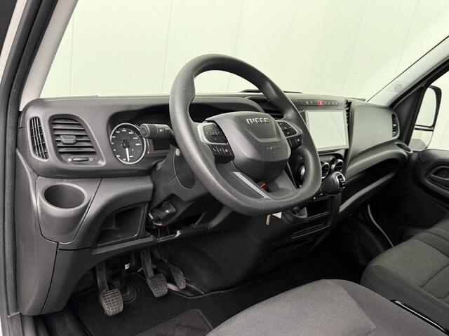 Iveco DAILY 35C16 Bakwagen+Laadklep | Camera | Multimedia | Airco | Cruise | Dakspoiler | 3-Zits