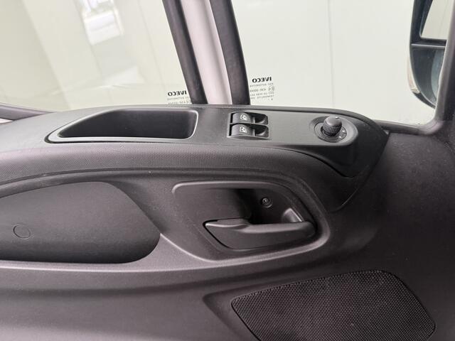 Iveco DAILY 35C16 Bakwagen+Laadklep | Gearbox not ok !!!! | Airco | 3-zits