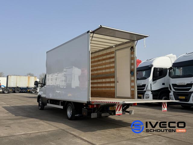 Iveco DAILY 35C18H A8 Cruise Control - Dubbellucht - Automaat - 3.0L 180pk - Laadklep - Trekhaak