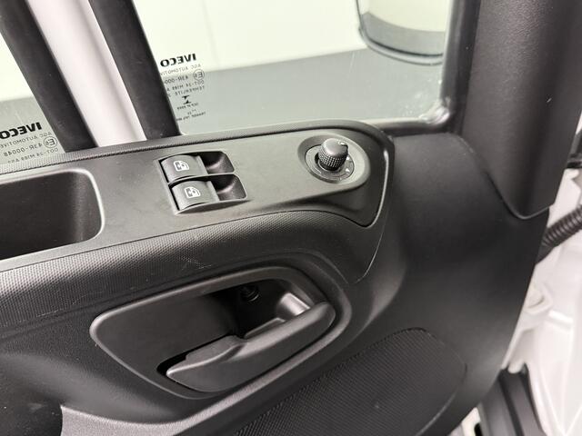 Iveco DAILY 35C16 Bakwagen+Laadklep | Camera | Multimedia | Airco | 3-Zits |