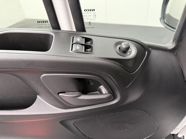 Iveco DAILY 35C16 Bakwagen+Laadklep | Euro 6 | Airco | Camera | 3-Zits | Multimedia