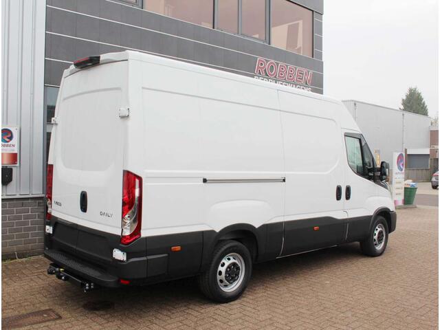 Iveco DAILY 35S16 HA8 2.3 352L H2 Airco/Cruise/Nav/Cam Trekh.