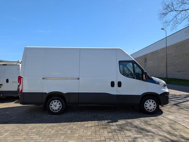 Iveco DAILY 3.0 352 CNG H2 Automaat 100 kW