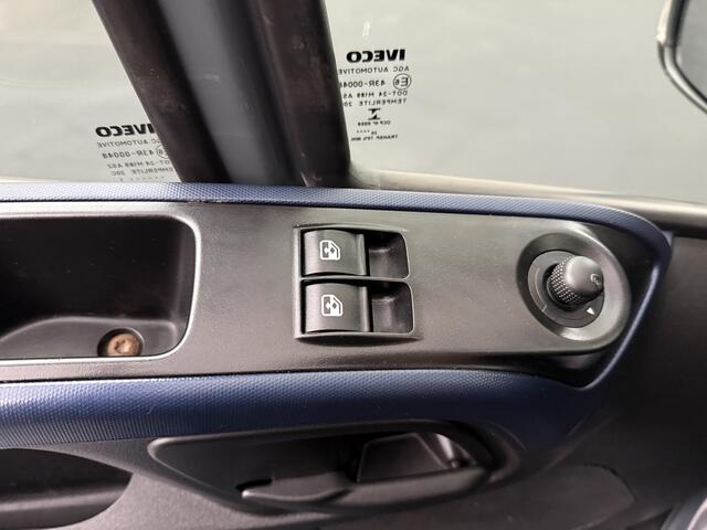 Iveco DAILY 35S14 Hi-Matic Automaat L2H2 | 3500Kg Trekhaak | Euro 6 | Airco | Cruise | 3-Zits | Betimmering