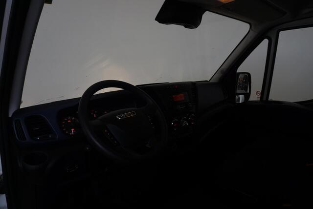 Iveco DAILY 35S14 140pk L2H2/L3H2 3500kg Trekhaak Airco Cruise