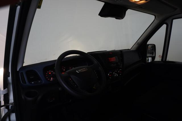 Iveco DAILY 35S14 140pk L2H2/L3H2 3500kg Trekhaak Airco Cruise