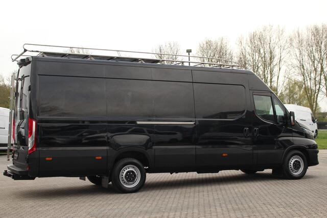Iveco DAILY 35S18A8 3.0 180pk L4H3 Automaat | Camera | Gev. Stoel | Trekhaak 3500kg | Imperiaal + Trap | Navi | Carplay/Android | Lease 483,- p/m