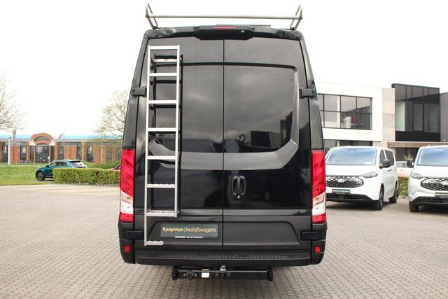 Iveco DAILY 35S18A8 3.0 180pk L4H3 Automaat | Camera | Gev. Stoel | Trekhaak 3500kg | Imperiaal + Trap | Navi | Carplay/Android | Lease 483,- p/m