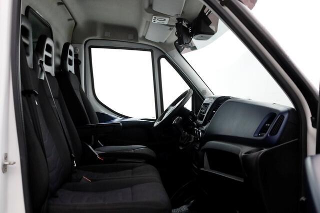 Iveco DAILY 35C14 136pk E6 HiMatic Automaat L2H2 Airco/Camera/Trekhaak 3500kg 09-2018
